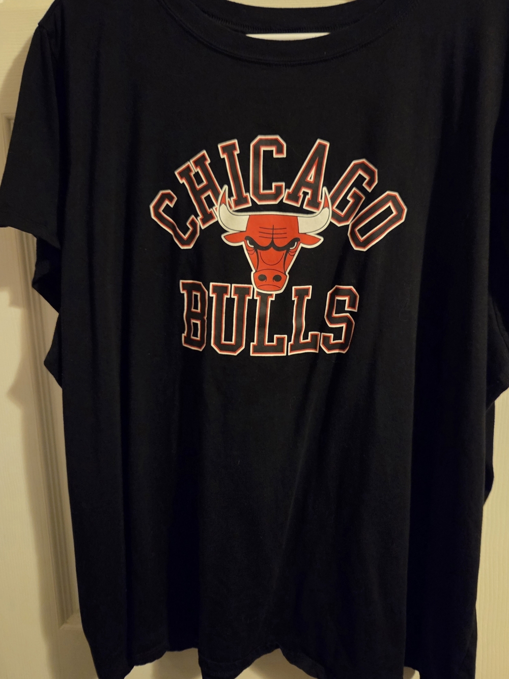 Black Chicago Bulls Graphic Tee with Red Logo